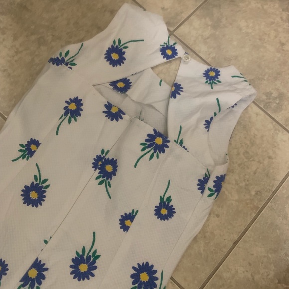 Sunflowered white dress - Picture 3 of 7